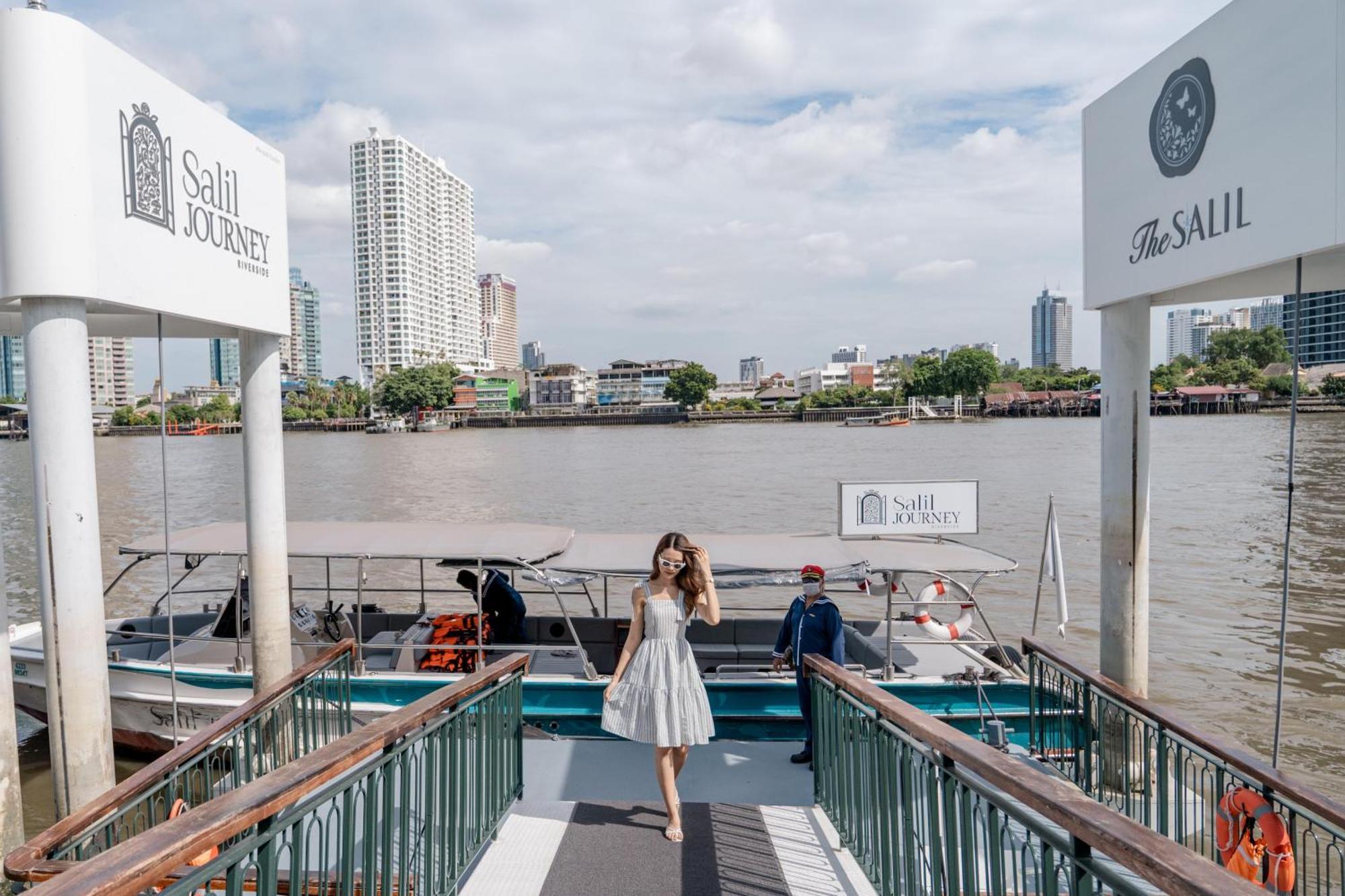 The Salil Hotel Riverside Bangkok Exterior photo The River City pier